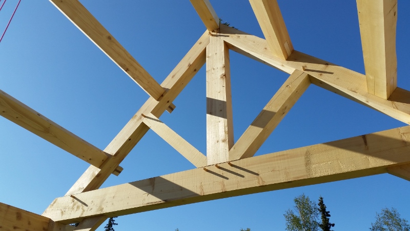 Inside View of End Truss (800x450)